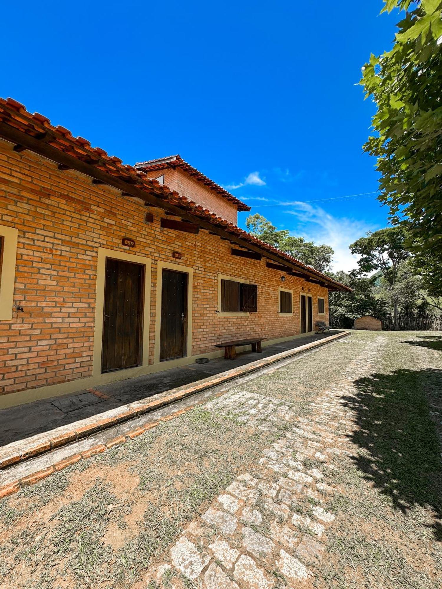 Pousada E Restaurante Casarao Passa-Quatro Buitenkant foto